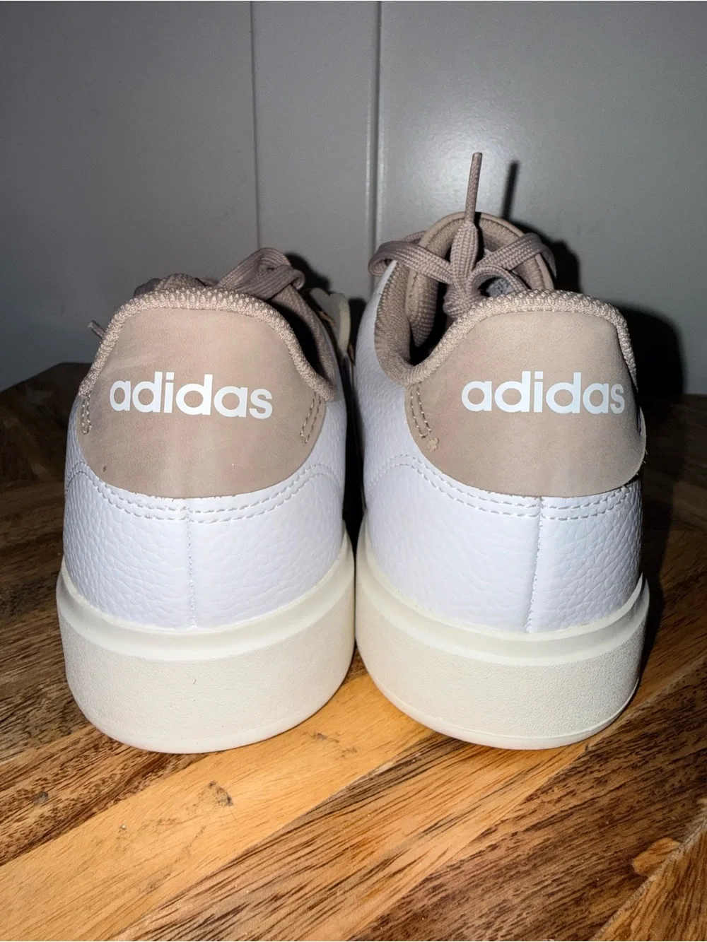Adidas Advantage 2.0 White Grey Sneakers Men’s Size 10 NWT